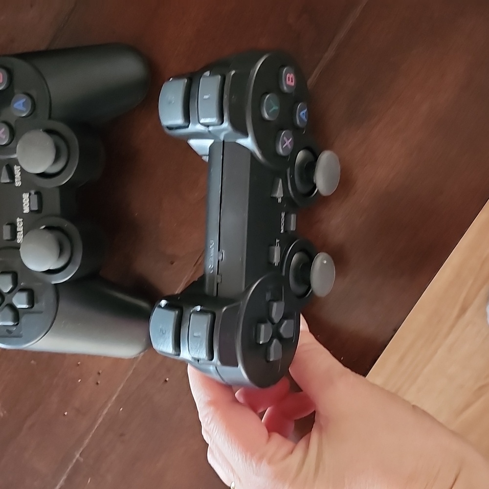 Wireless USB Controllers - Picture 2 of 4